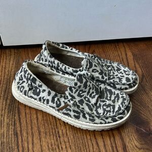 Hey Dude Misty Cheetah Print Loafers Size 5.5